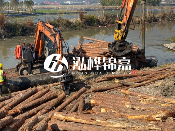 湖南松木樁批發(fā)廠家-5米松木樁批發(fā)1000根有優(yōu)惠嗎？